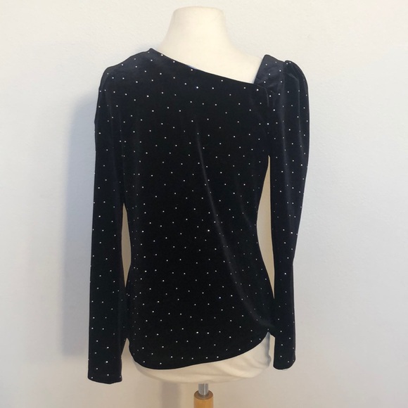 Tops - Picture 2 of 3